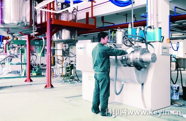 新東方油墨逆流而上 以科研繪宏圖_協(xié)會院校_科印印刷網(wǎng)