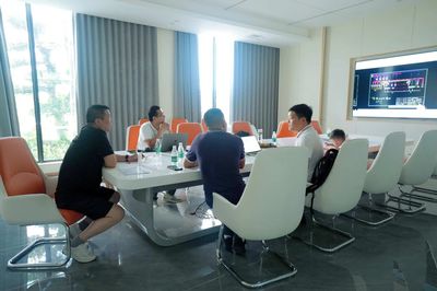 近日多家油墨、新材料和高科技類(lèi)客戶(hù),齊聚湖北瑯菱隨州基地現(xiàn)場(chǎng)實(shí)地考察!